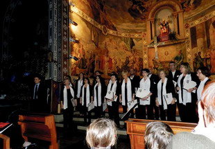La Coral Margalló interpretant l’Òpera a Castelldefels