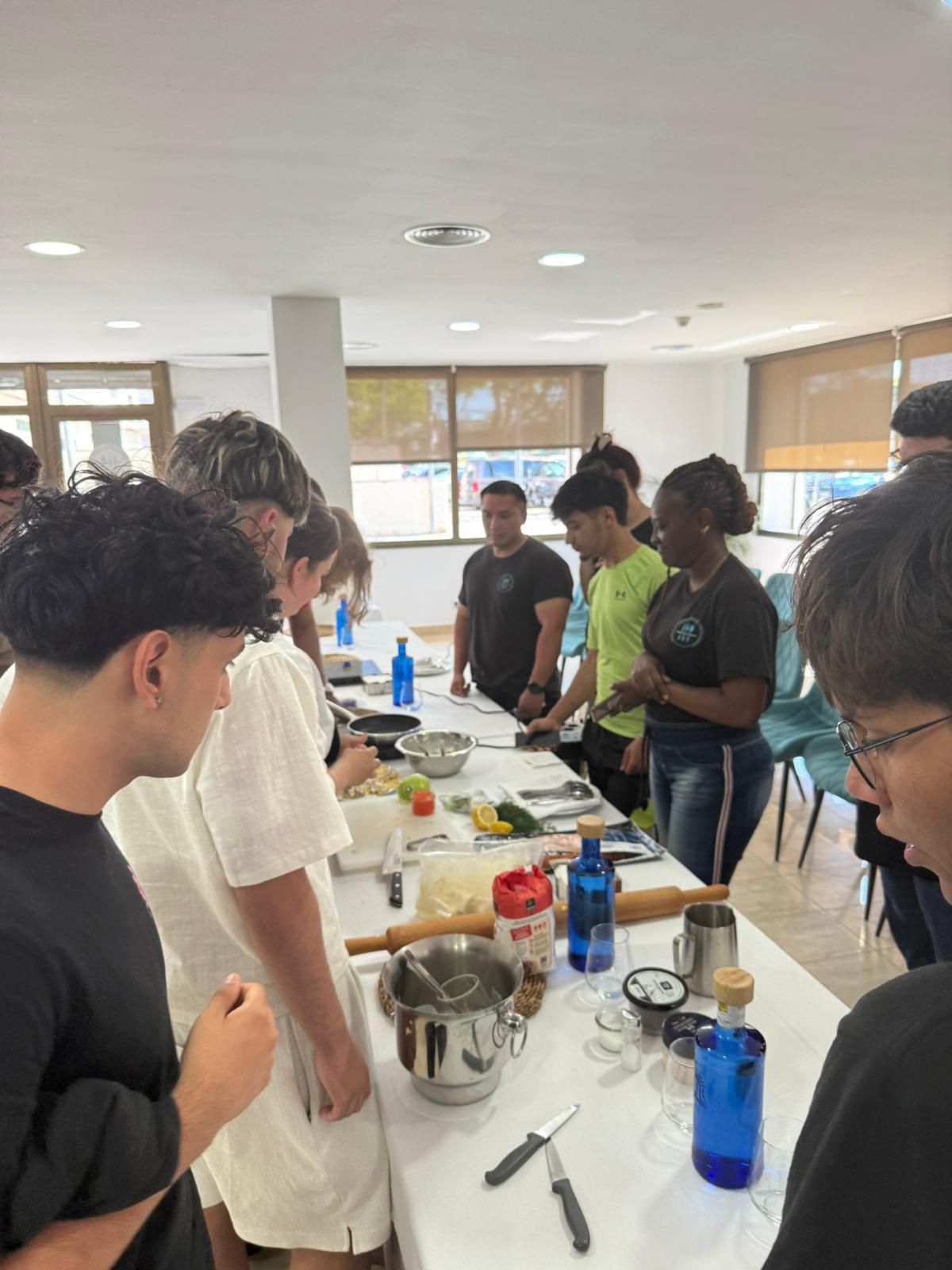 alumnos-de-castelldefels-cocinan-con-chefs-de-mas-de-15-paises-en-el-food-capitals-summit-2026-6.jpeg