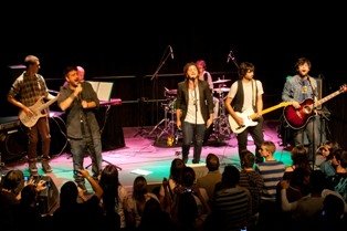 El grup santboià Puerta 10 presenta disc amb Antonio Orozco