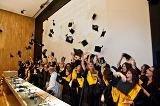 60 nous titulats en Medicina per la Universitat de Barcelona fan el jurament hipocràtic al campus de Bellvitge