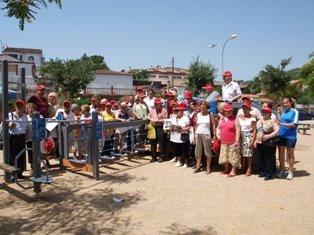 L'alcaldessa Piqueras i la diputada d'Infraestructures de la Diputació de Barcelona, Anna Hernández, han inaugurat un nou espai lúdic i de salut