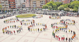 Les escoles d’Esplugues celebren l’Espludansa