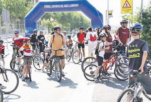 Èxit de participació en la 4a Bicicletada amb 315 persones pedalejant pels carrers de Sant Vicenç dels Horts