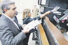 L’ajuntament ha destruït 132.000 cd i dvd intervinguts per la Guàrdia Urbana de l’Hospitalet de 2009
