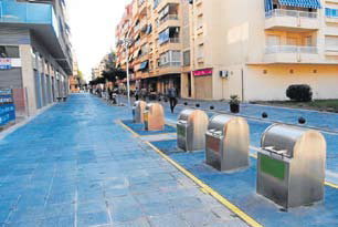 Entren en funcionament els contenidors soterrats del carrer Església