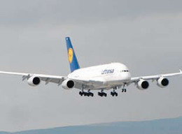 El avión más grande del mundo llega al Baix Llobregat