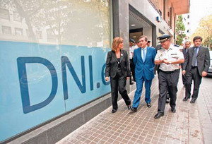 Inaugurada la Oficina de Documentación Electrónica de la Policia Nacional en l’H