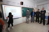 Manuel Chaves visita Viladecans per conèixer el projecte d'aules digitals