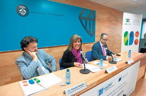 La alcaldesa abre una jornada sobre emprendedoría, en el marco de la Plataforma URB-AL