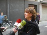 Meritxell Borràs denuncia que les barreres arquitectòniques del carrer de Josep Pla són obra de l’Ajuntament. 