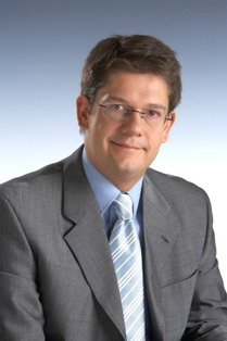 L'Hospitalet de dol per la mort del Tinent d'alcalde d'Educació i Cultura, Mario Sanz