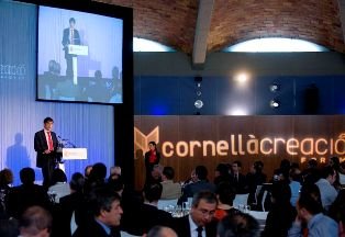 Carlos Buesa visita el Cornellà Creació Fòrum
