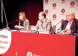 Núria Marín, Antoni Fogué i Enric Colet durant l’acte d’inauguració de la jornada.