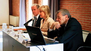 La alcaldesa Pilar Diaz asiste a la reunión de Innobaix