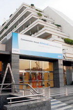 Els laboratoris Almirall tancaran la planta de Sant Just
