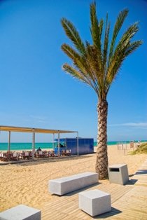 La platja del Prat aconsegueix la Bandera Blava per primer cop