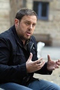 L’alcalde Oriol Junqueras es rebaixa el sou
