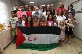 L'Ajuntament dóna la benvinguda als nens saharauis