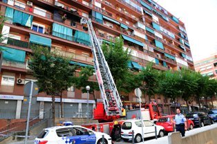 Incendi en un edifici de Can Serra