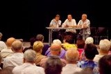 Assemblea de veïns del barri de Bellvitge pel tancament nocturn del CAP