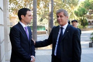 El desenvolupament econòmic, prioritat de Castelldefels i de la Diputació
