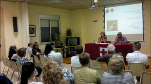 Conferència sobre la malària a Creu Roja Cornellà