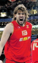 Els germans Gasol s’entrenen amb el Barça Regal