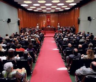 L’Ajuntament de l’Hospitalet aprova els nous reglaments orgànics del ple