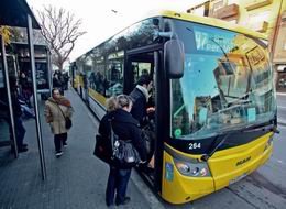El carnet rosa s’amplia a les persones de 63 i 64 anys