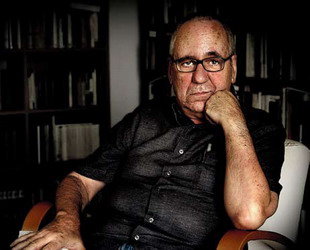 Lliura el Premi de Poesia Martí Dot i concedeix la Rosa de la Ciutat a Feliu Formosa