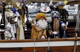 Una vez más, la cabalgata de Reyes de Castelldefels no decepciona