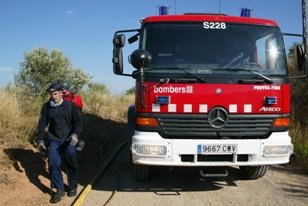 Sofocado un pequeño conato de incendio en las inmediaciones de la carretera de La Sentiu