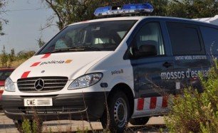 Caen dos narcos que traficaban desde pisos y un bar de L'Hospitalet