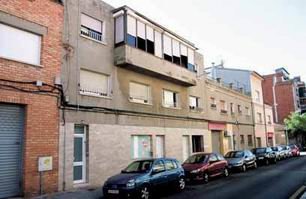 Se hunde la cubierta de un edificio en Sant Boi