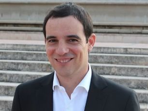 Camacho tria l'alcalde de Castelldefels per fer 'ticket' el 25-N