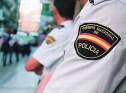 El TSJC avala la suspensión de empleo a un policía nacional condenado por hurto