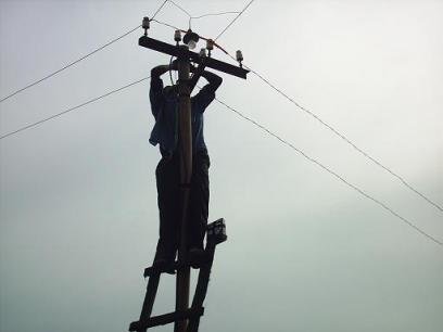 Dos detinguts per robar cable de coure