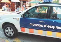 Mossos d’Esquadra es desplacen en cotxe particular
