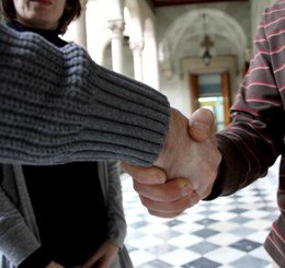 L'Ajuntament de Sant Boi evita 30 desnonaments al municipi