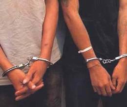 Detenen tres menors de 14, 15 i 17 anys per atracar una desena de nois al Baix Llobregat