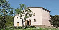 Una casa de colonias especializada en la agricultura de montaña en Sant Boi