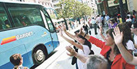 La Guardia Urbana de L’Hospitalet facilita la autorización a menores para viajar solos al extranjero
