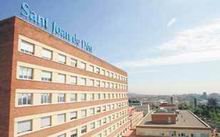El Hospital de Sant Joan de Déu recoge móviles usados para captar fondos