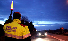 Detenen un conductor que va fer maniobres temeràries al costat d'un mosso fora de servei a L'Hospitalet de Llobregat