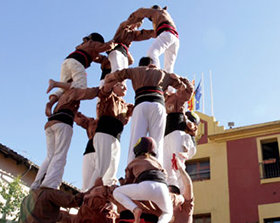 Diada de la Colla Matussers amb dues actuacions castelleres