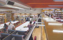 La biblioteca Pau Vila amplia els punts de lectura i millora les seves instal·lacions