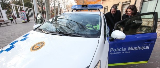 La Policía Municipal de Gavà renova la seva flota amb vehicles híbrids