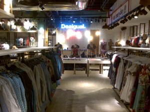 Desigual desembarca en Barnasud (Gavà) con su primer outlet garage de Cataluña