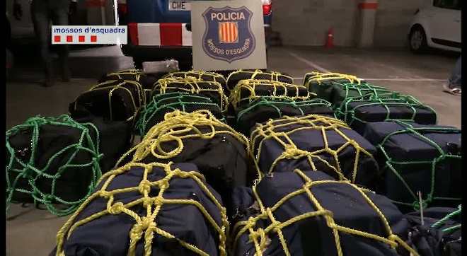 Apareixen 700 quilos de cocaïna dins un contenidor d’una empresa a Esparreguera