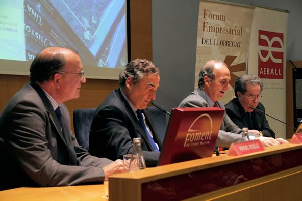 Manuel Rosillo i Gay de Montellà a l’acte de presentació del llibre “L’Hospitalet i el Baix Llobregat, 
una història empresarial”, a Foment, el 27 d’octubre.